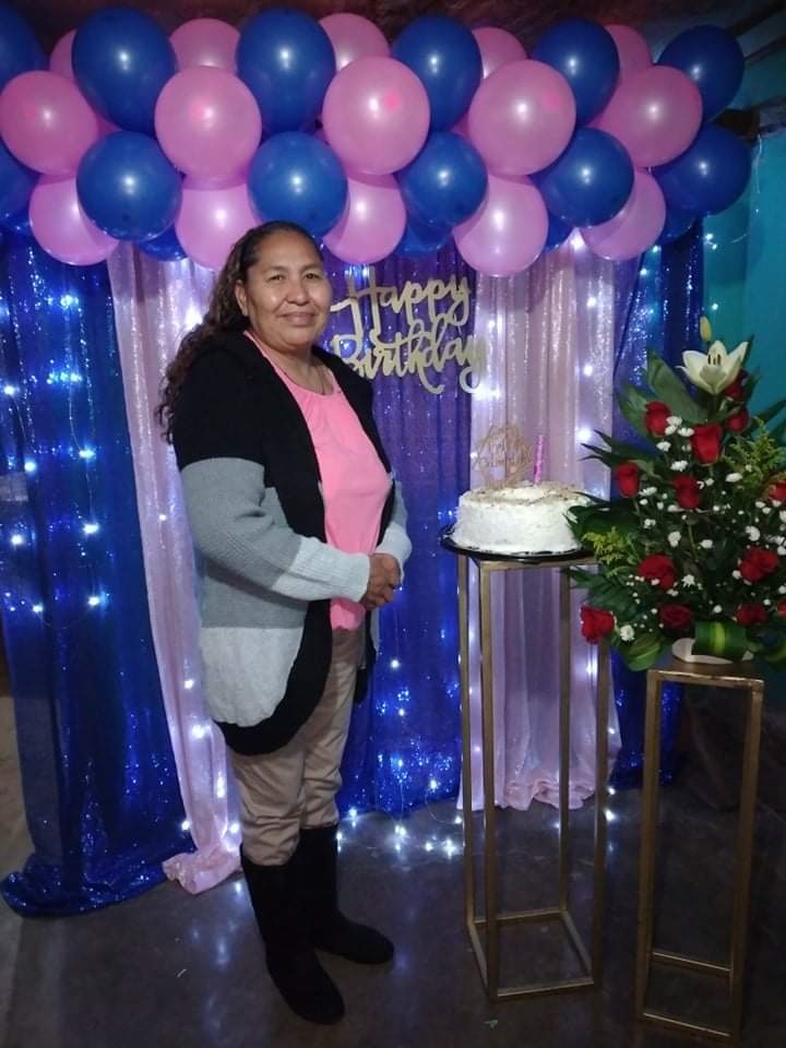 Ernestina recibió bendiciones en su cumpleaños