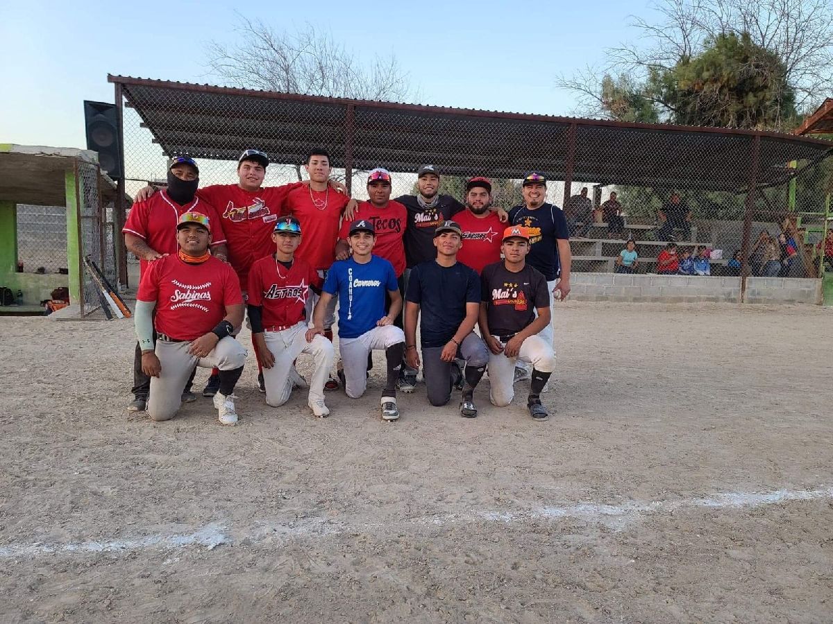 Saraperos alzó trofeo de campeonato en cuadrangular de beisbol