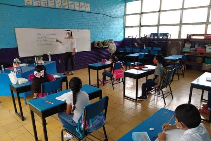 Faltan 11 escuelas por integrase al sistema presencial en Múzquiz y San Juan de Sabinas
