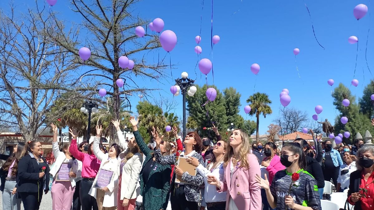 Reconoce Ayuntamiento de Múzquiz a mujeres destacadas