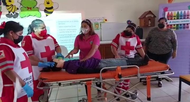 Capacita Cruz Roja de Múzquiz, a docentes de preescolar 