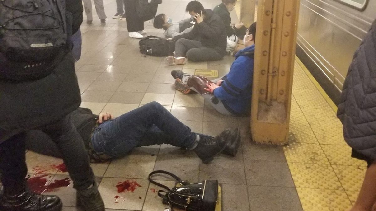 Tiroteo en estación del metro de Nueva York deja al menos 13 heridos