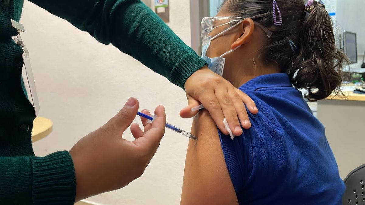 Aplica IMSS Coahuila 144 mil 200 vacunas