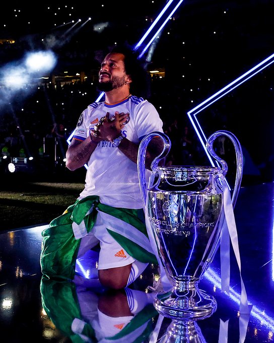Real Madrid y sus aficionados celebraron la Champions League en el Santiago Bernabéu