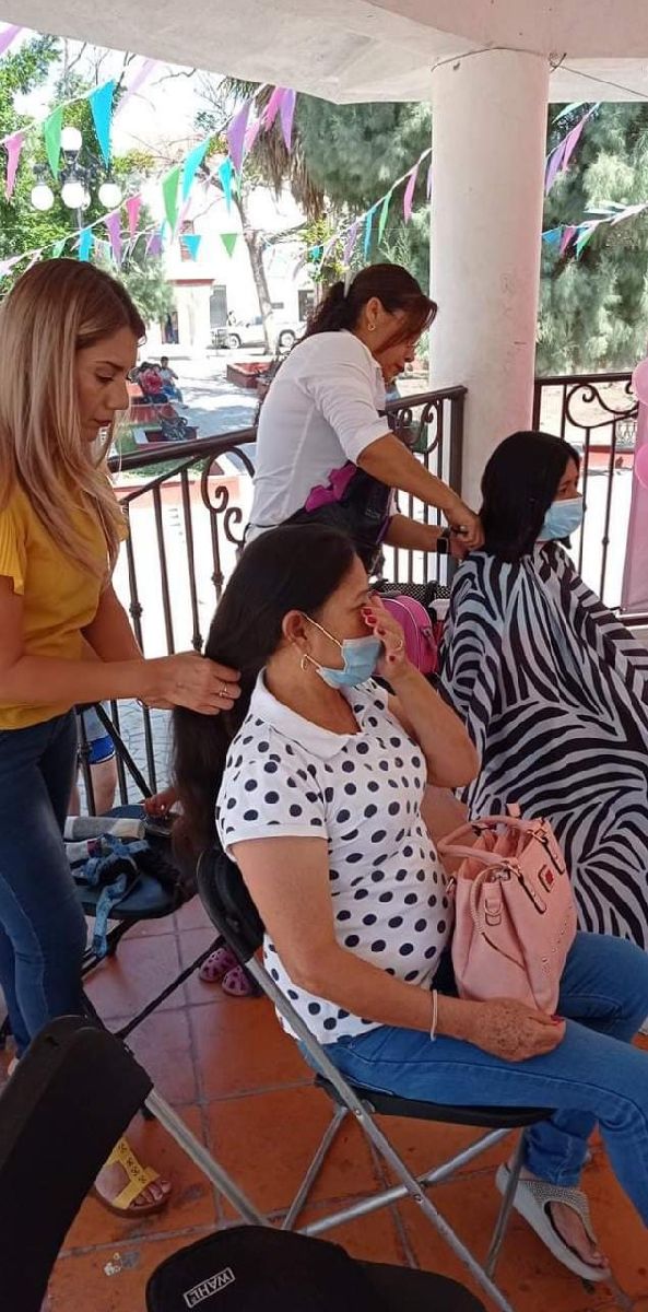 Apoya Icatec Múzquiz, primera jornada de «Trenzando sonrisas» donación de cabello, en el municipio. 
