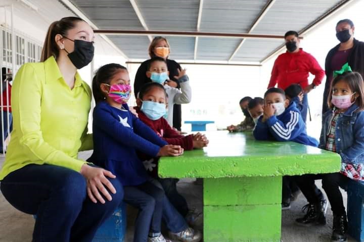 DIF Nueva Rosita lleva a secundarias platicas contra el “bullying”