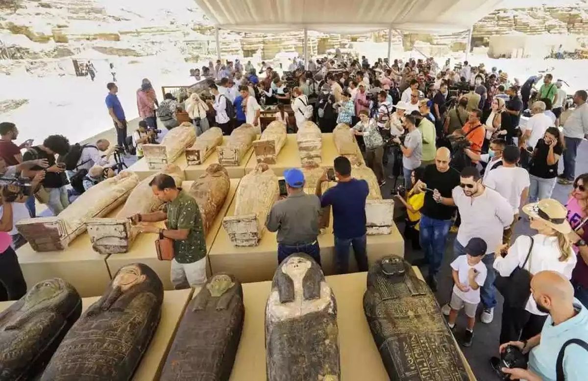 Arqueólogos descubren un tesoro de momias del antiguo Egipto
