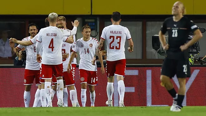 Dinamarca gana sobre la hora y supera a Austria en la Nations League