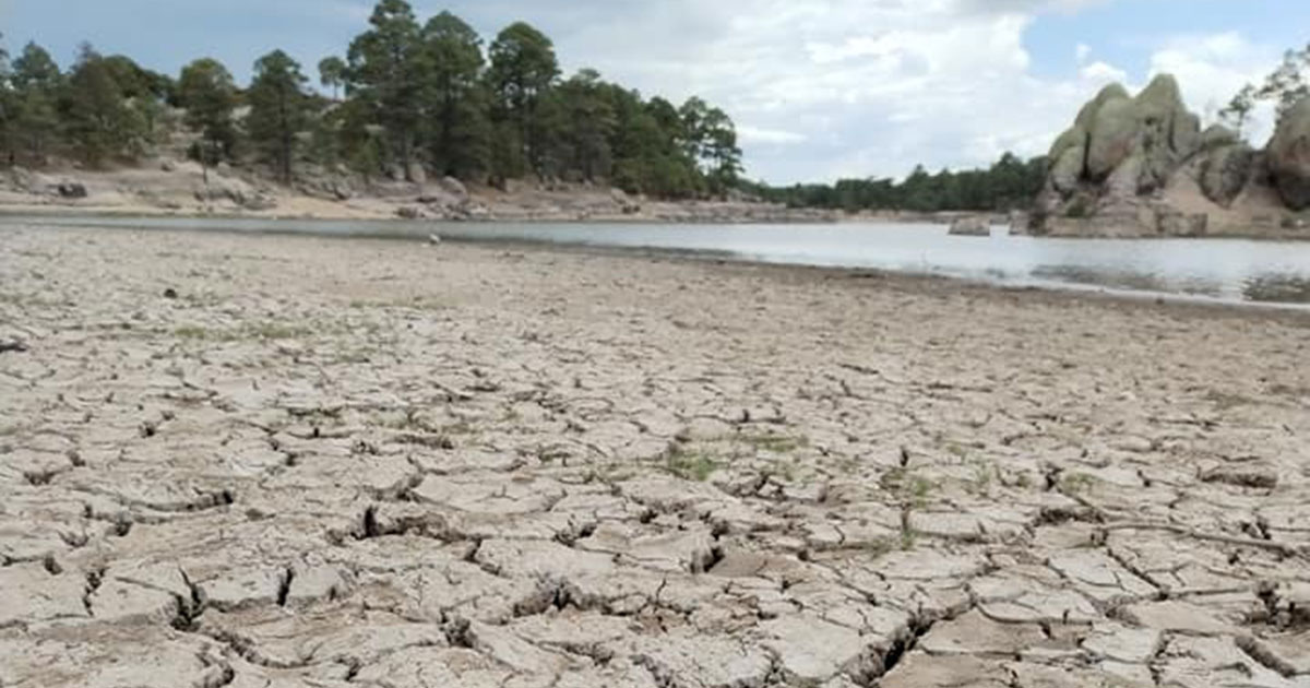 Lago de Arareco está a punto de secarse; vecinos rezan para que llueva