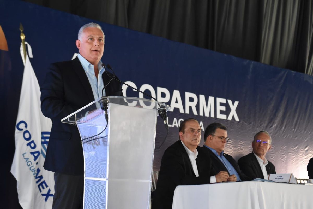 Alcalde de Torreón destaca colaboración de empresarios para el desarrollo de la ciudad.