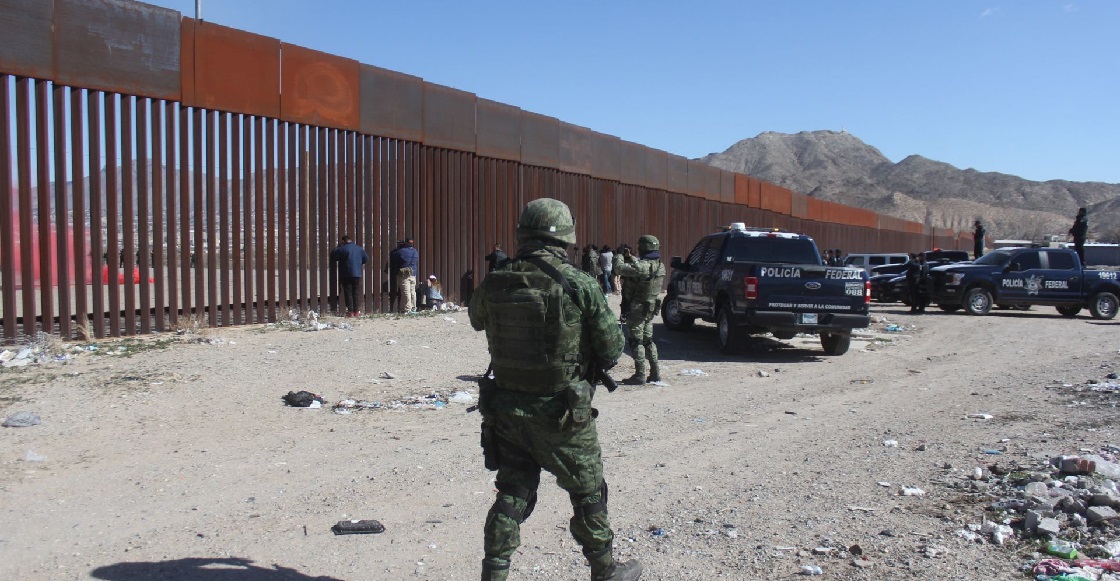 Texas ordena a Guardia Nacional arrestar a migrantes y llevarlos a México
