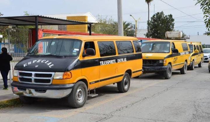 Transporte escolar se prepara para el inicio del próximo ciclo escolar en Múzquiz. 