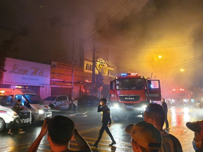 Incendio en karaoke deja al menos 23 muertos en Vietnam