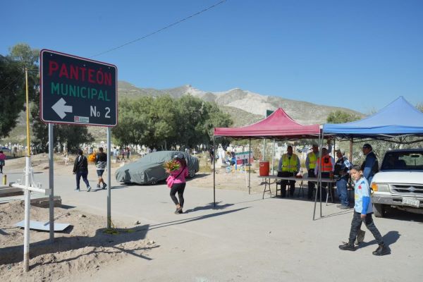 Saldo blanco en panteones de Torreón con más de 123 mil visitantes