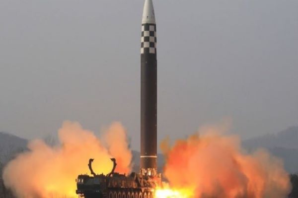 Corea del Norte dispara «misil balístico no identificado», reporta Surcorea