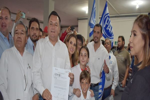 Alianza Va por Coahuila registró a Chuma Montemayor por la diputación en el tercer distrito