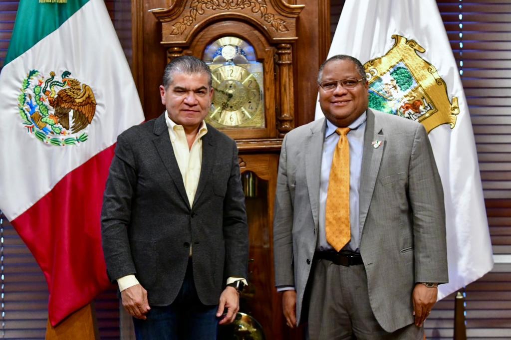 RECIBE MARS A ROGER C. RIGAUD, CÓNSUL GENERAL DE LOS ESTADOS UNIDOS EN MONTERREY