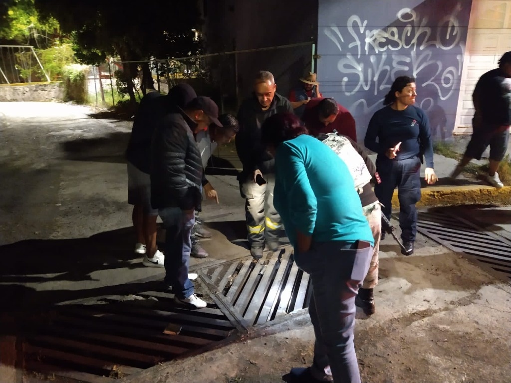 Desalojan a más de mil personas por fuga de diésel en Tlalnepantla