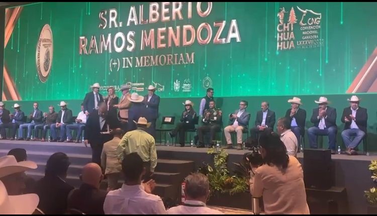 Medalla presidencial al mérito ganadero “in memóriam” a Alberto Ramos Mendoza