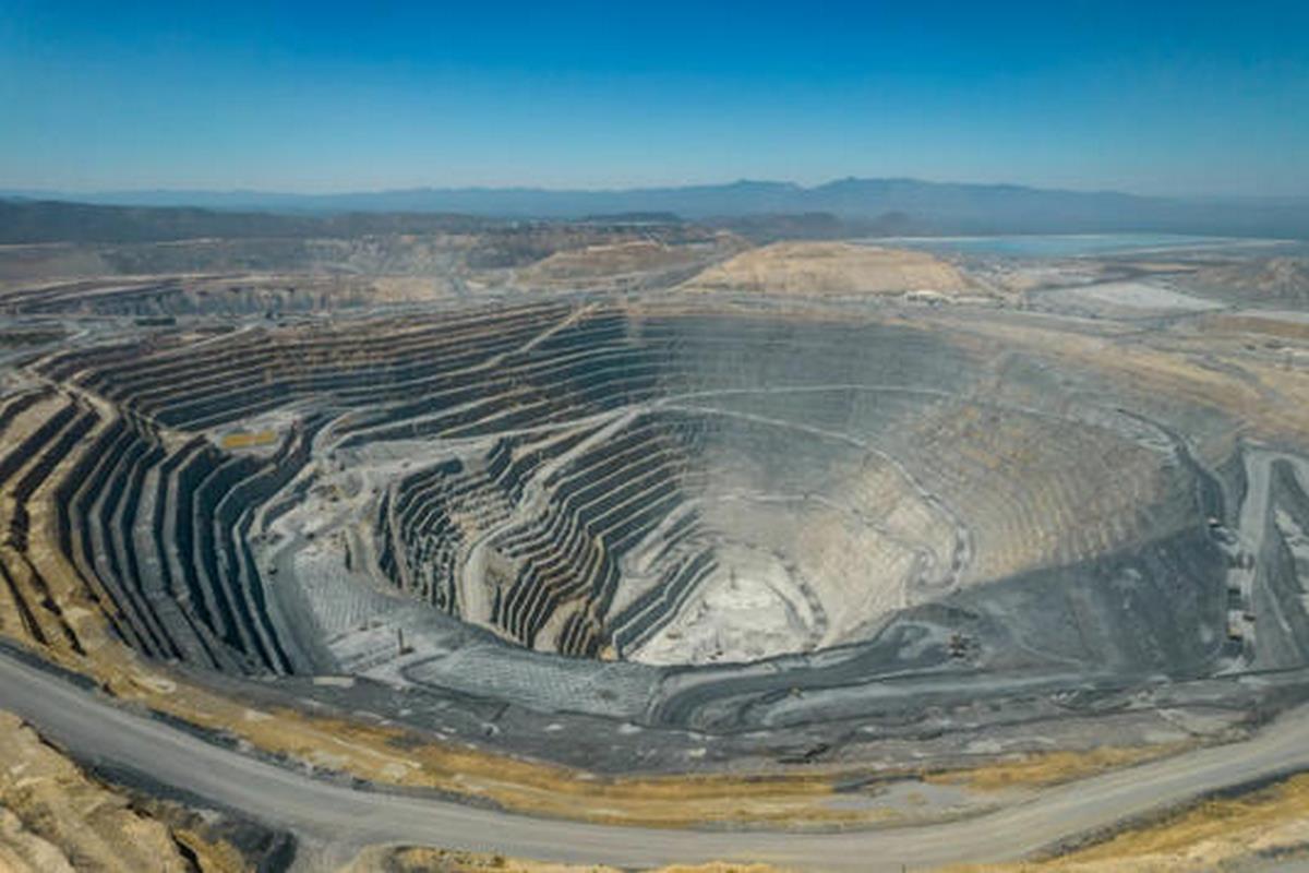 Firma obtiene primera suspensión contra reforma a ley minera