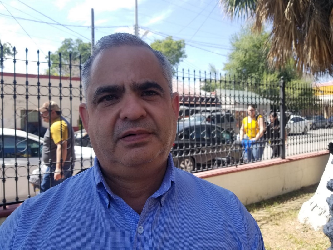 “Si alguien les pide dinero por legalizar su vehículo, denuncien”: Julio Aguirre