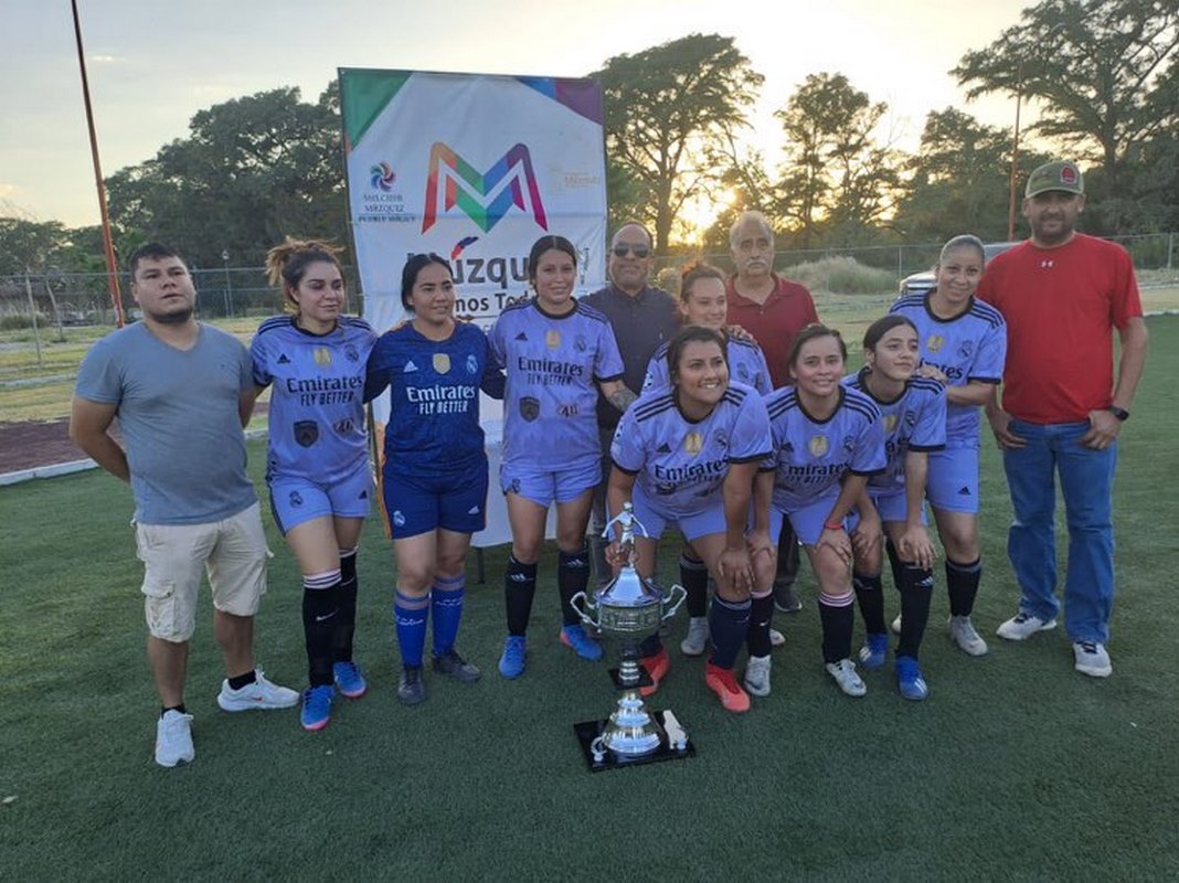 Concluye temporada de futbol femenil 7 en Múzquiz