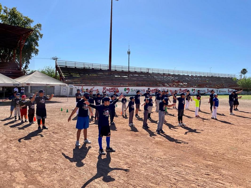 Avanzan con éxito clínicas de beisbol