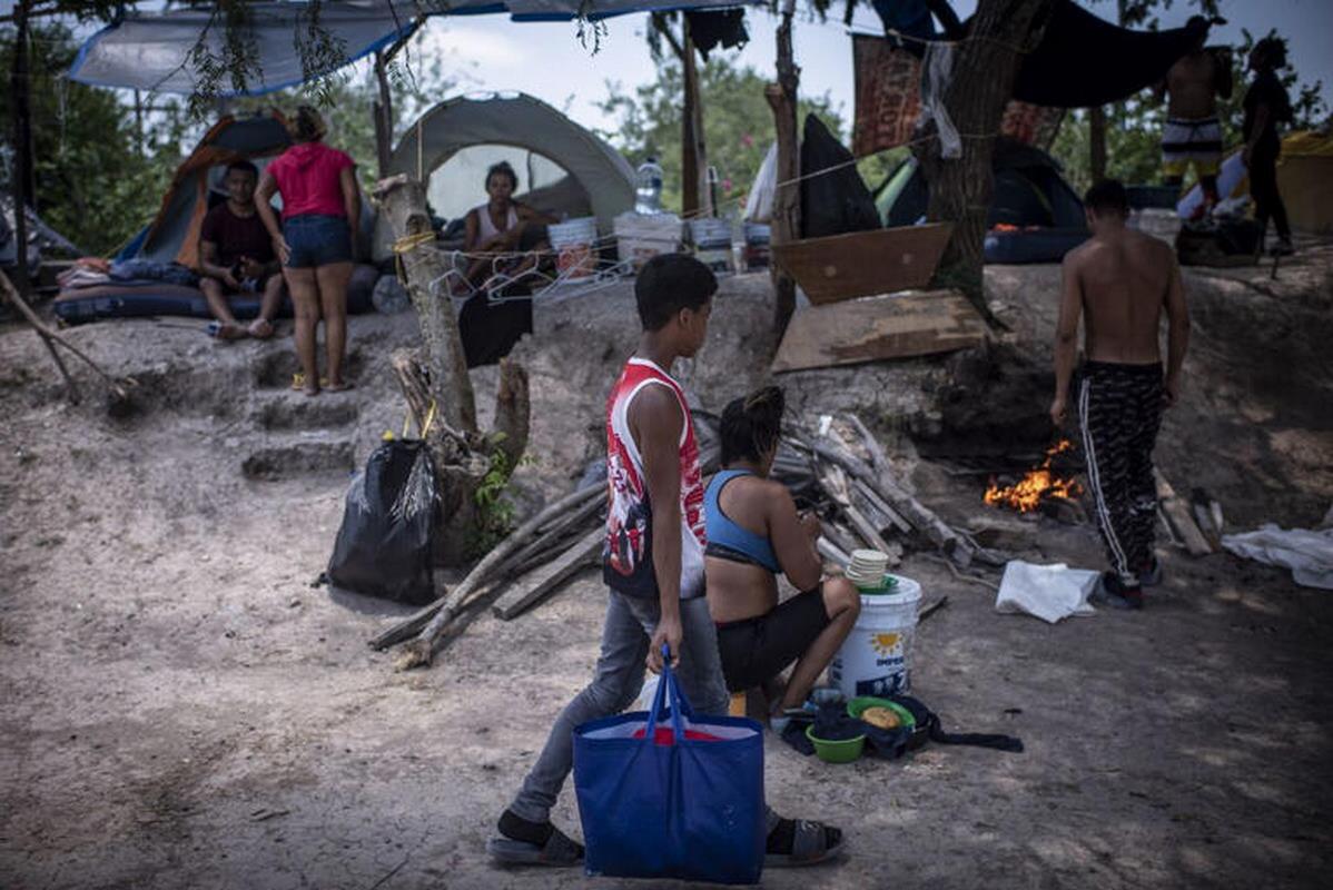 México establecerá campamentos para migrantes vulnerables de Cuba, Haití, Nicaragua y Venezuela