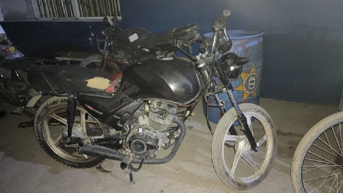 Recupera Policía Municipal motocicleta robada en la Ford