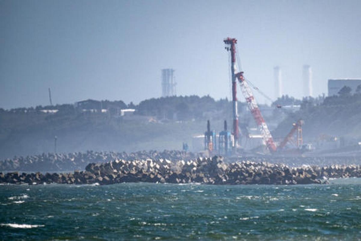 Japón acusa a China de acoso tras verter agua de la central nuclear de Fukushima
