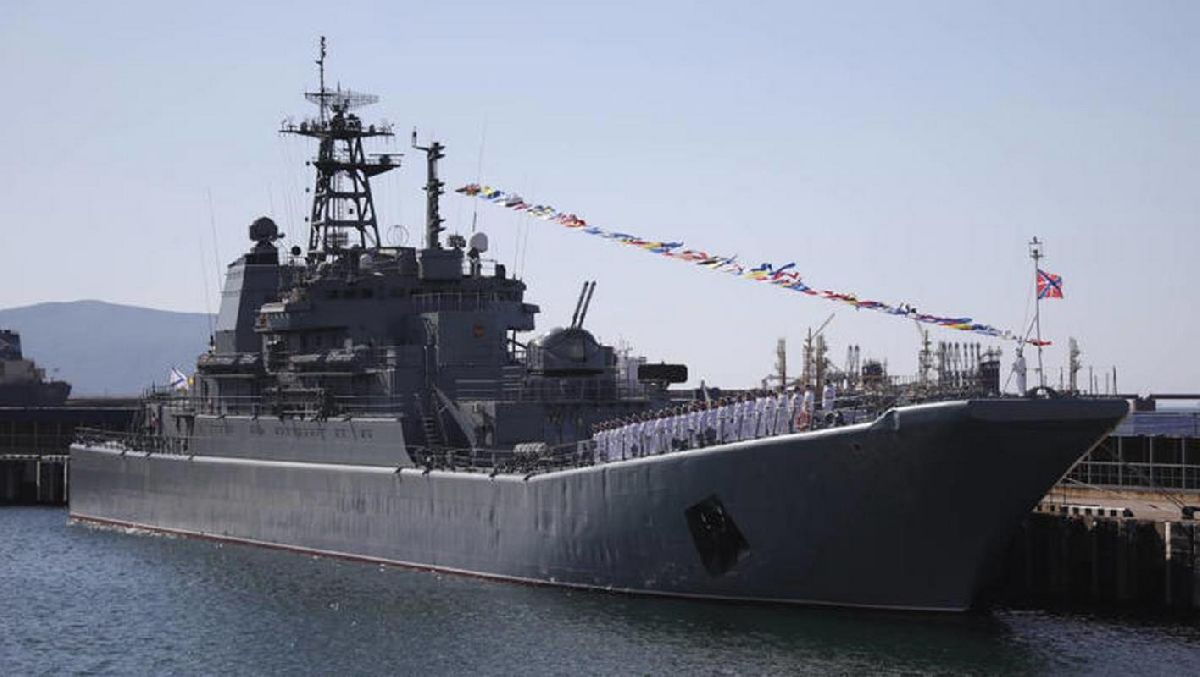 Rusia detiene barco civil en el Mar Negro; hubo disparos de advertencia