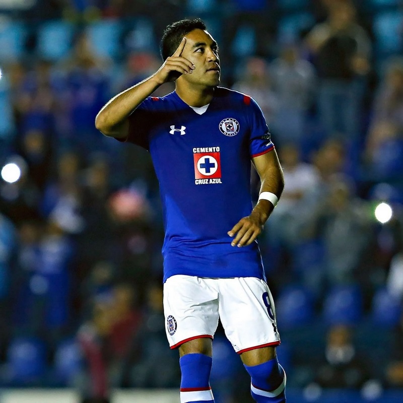 Marco Fabián entre regresar con Cruz Azul o irse al extranjero