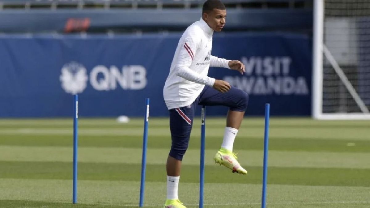 Mbappé es aislado en París
