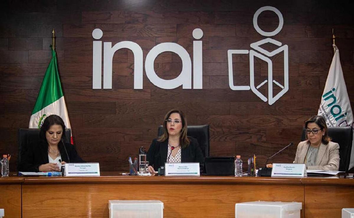 Pleno del INAI acata órdenes judiciales y sesiona de manera extraordinaria para atender recursos de personas amparadas