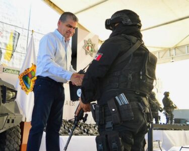 NADIE-1