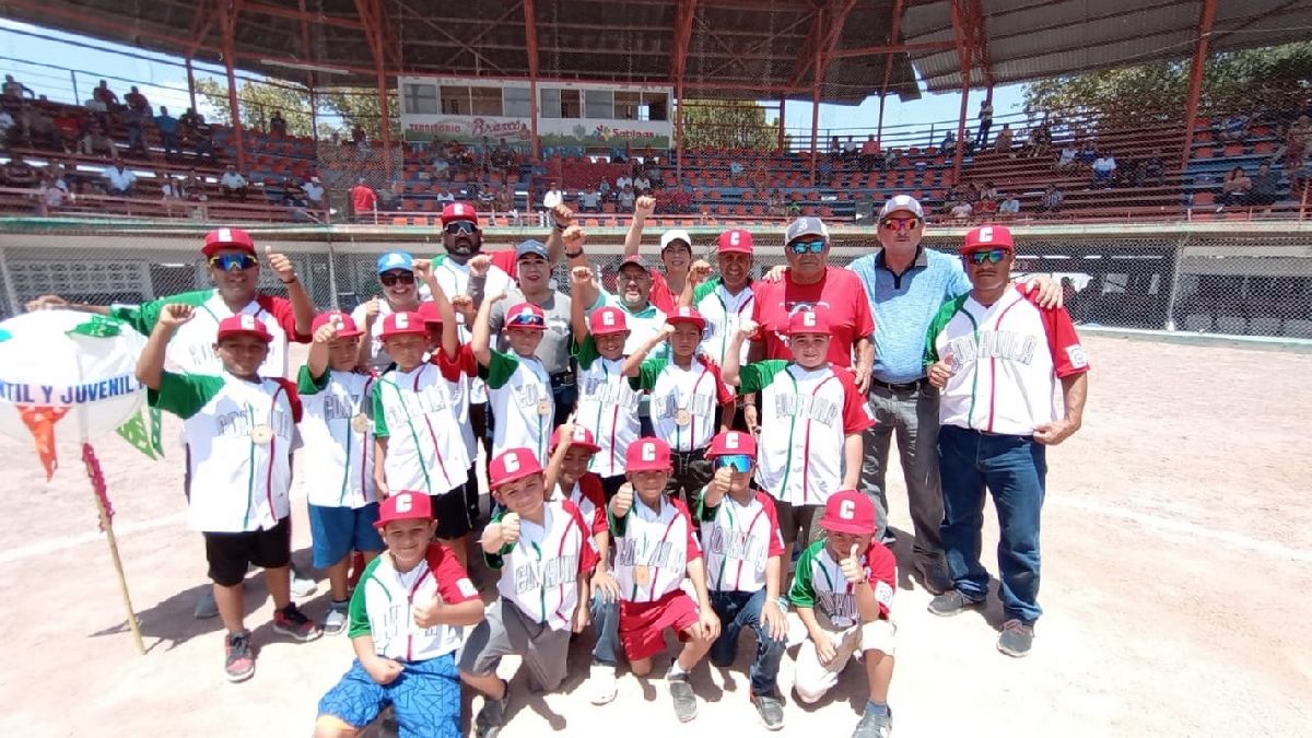 Reciben en Sabinas a selección de beisbol que ganó 3er lugar nacional