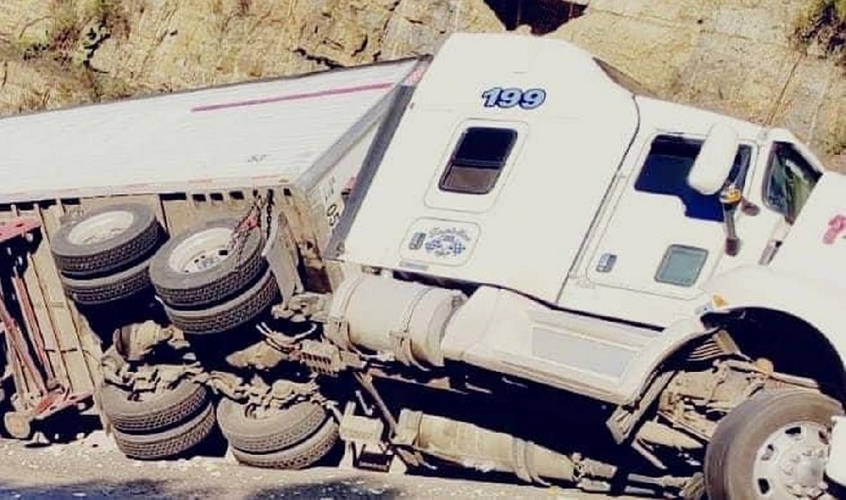 Se registra accidente en carretera 57 tramo Los Chorros