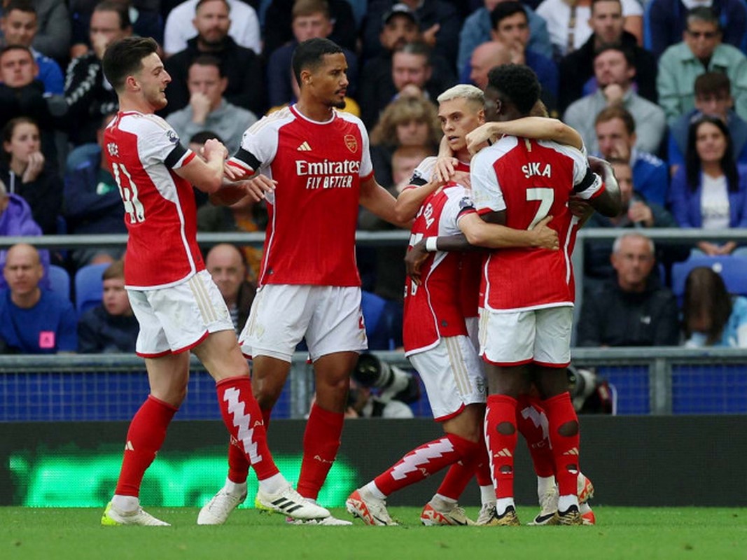 Arsenal no pierde ritmo en Premier League y vence al Everton