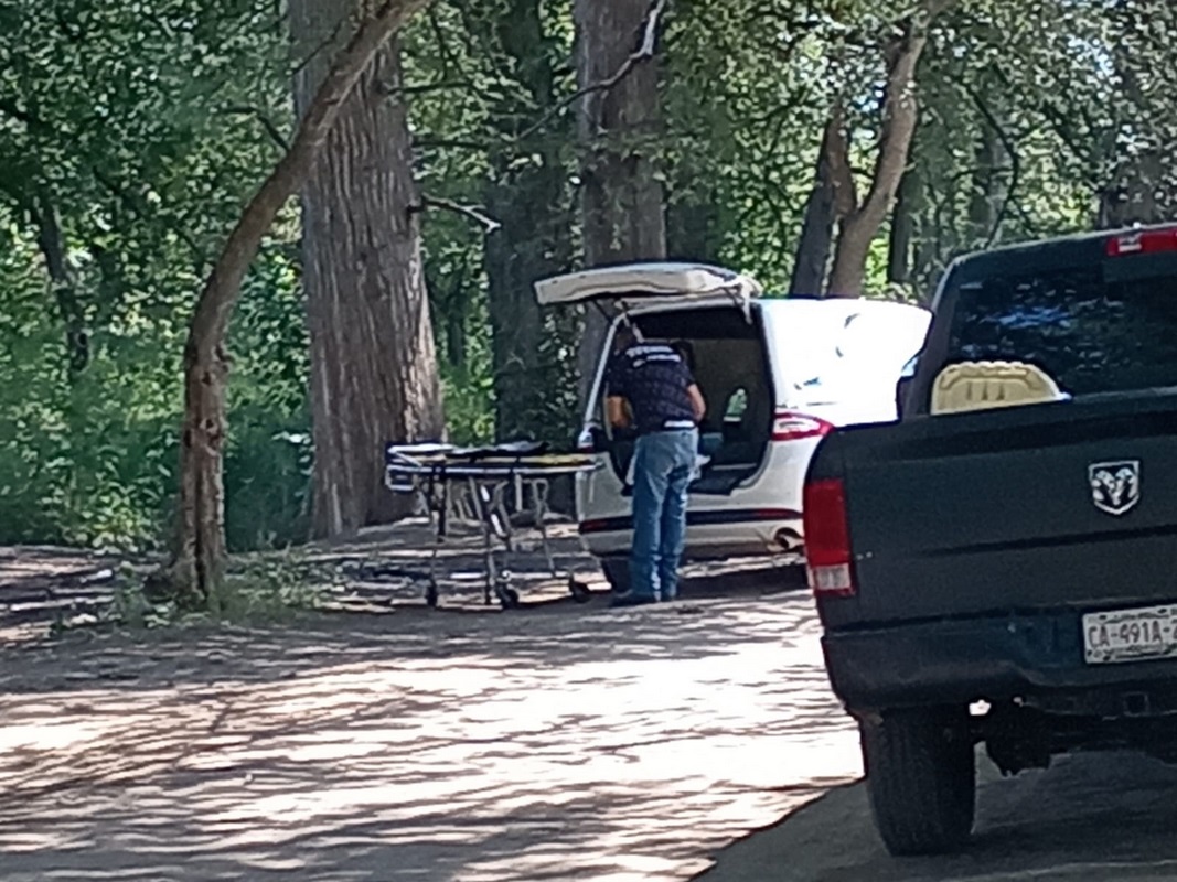 Localizan cuerpo en camino a un costado del arroyo Zamora