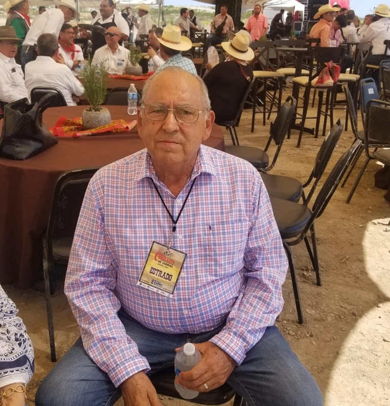 Don Gilberto Cárdenas, honrado por recibir las riendas de la cabalgata 2023