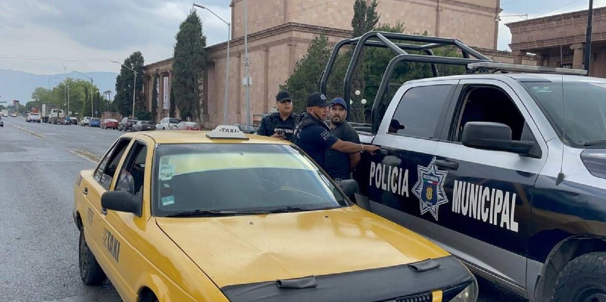 Recuperan taxi robado en Saltillo