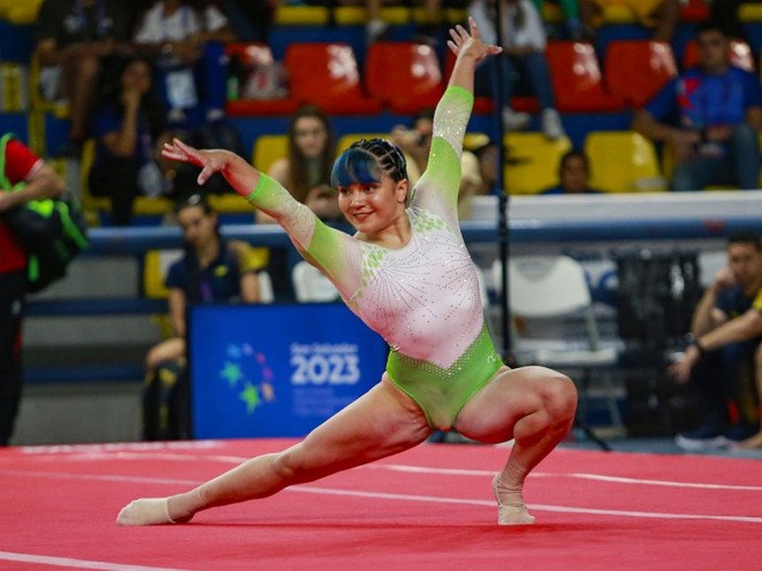 Alexa Moreno y el equipo de Gimnasia Artística mexicana obtuvieron dos boletos para París 2024