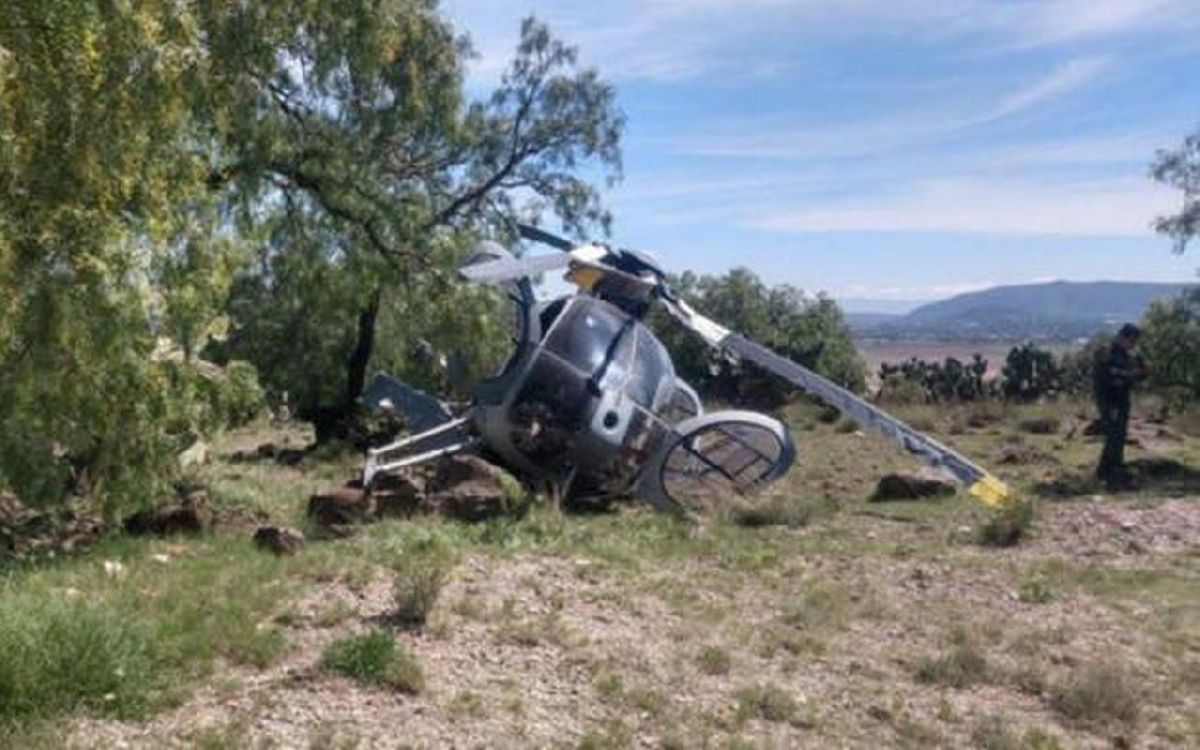 Mueren al menos tres militares al caer helicóptero