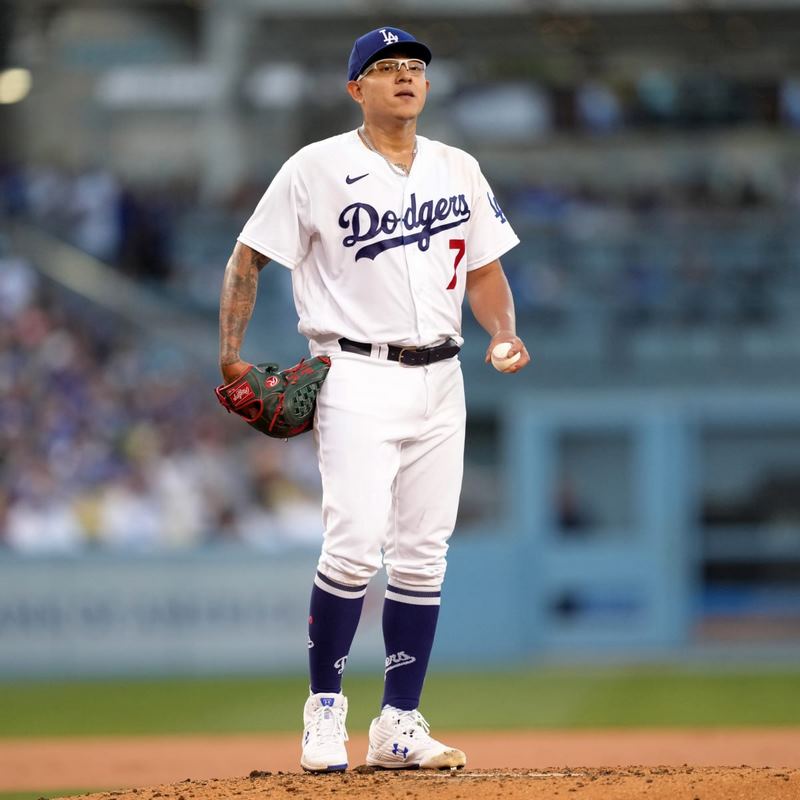 ¿Julio Urías podrá jugar en la temporada 2024?