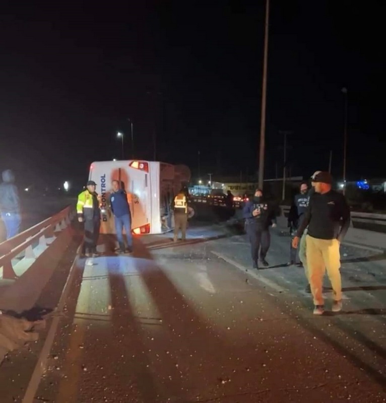 DENUNCIAN A TRANSPORTES DE PERSONAL; NO RESPETAN REGLAS VIALES
