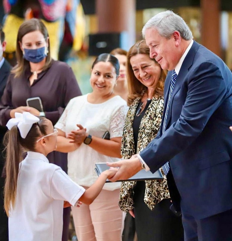 Impulsan Chema Fraustro y DIF Saltillo salud de la niñez