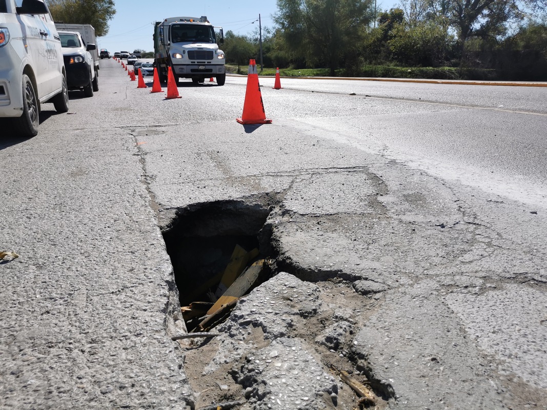 Por colapso de vado cierran circulación en 2 carriles entre Fraccionamientos Veracruz y La Hacienda