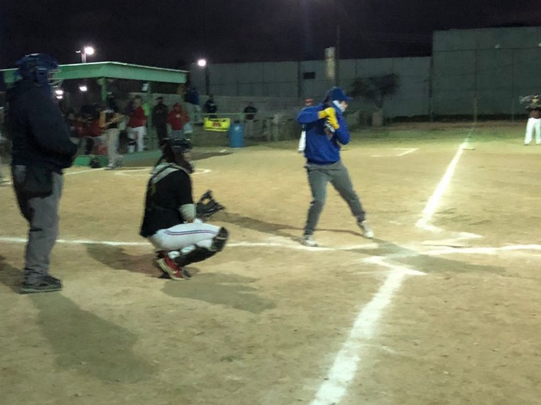 Marea Negra caen ante “Dodgers”