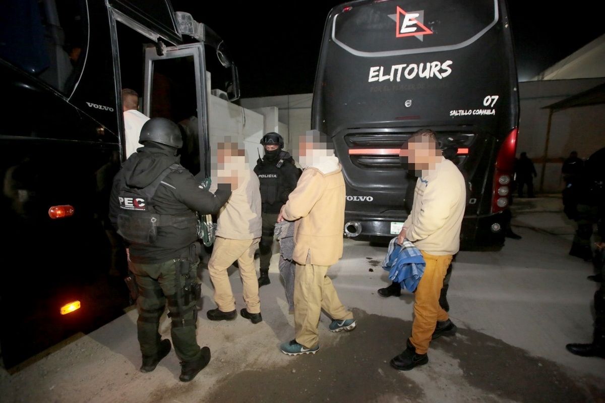 Despresurizan penales de PN y Saltillo, trasladan 150 reos a Monclova