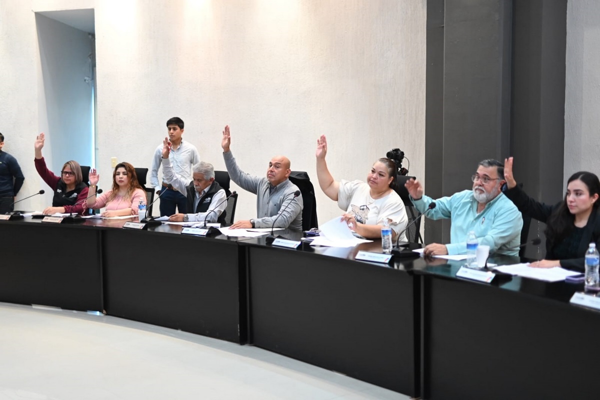 Aprueba Cabildo algunos puntos de acuerdo y piden comparecencia de algunos directores